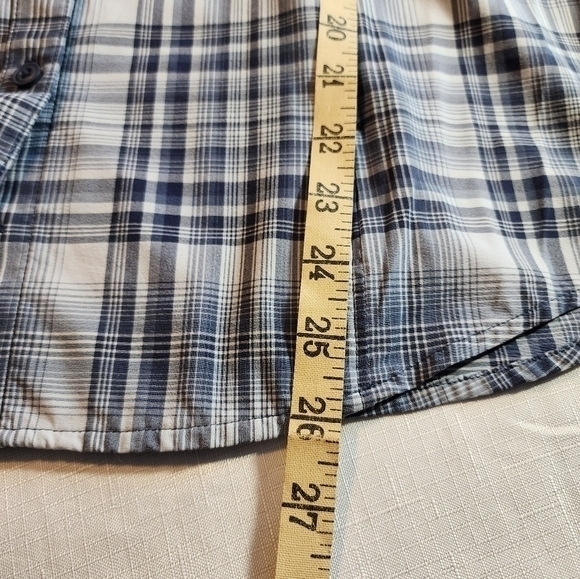 Duluth Trading Co Women's Long Sleeve Lightweight Blue Plaid Button Shirt Medium - Picture 12 of 16